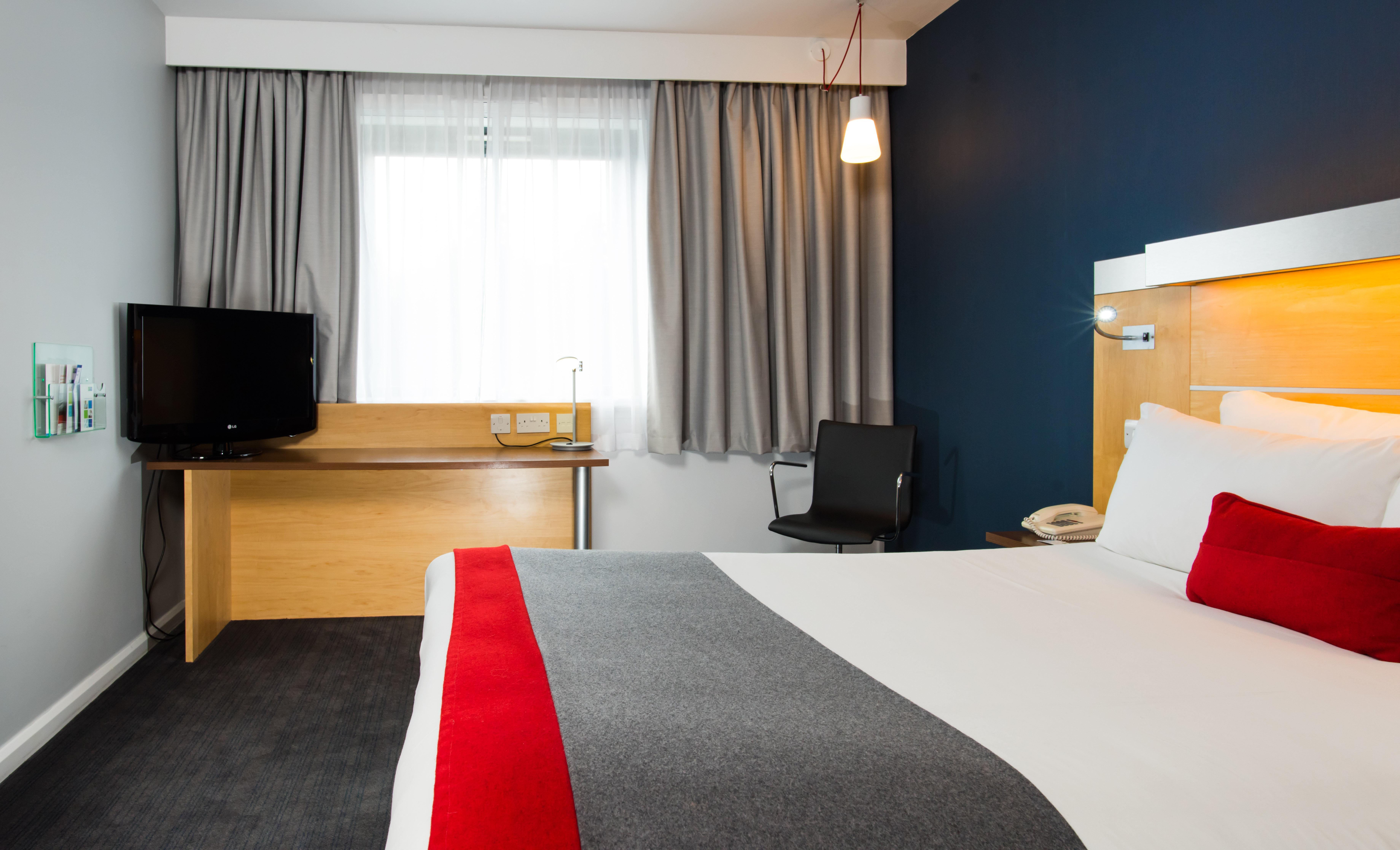 Holiday Inn Express Stevenage By Ihg Екстер'єр фото
